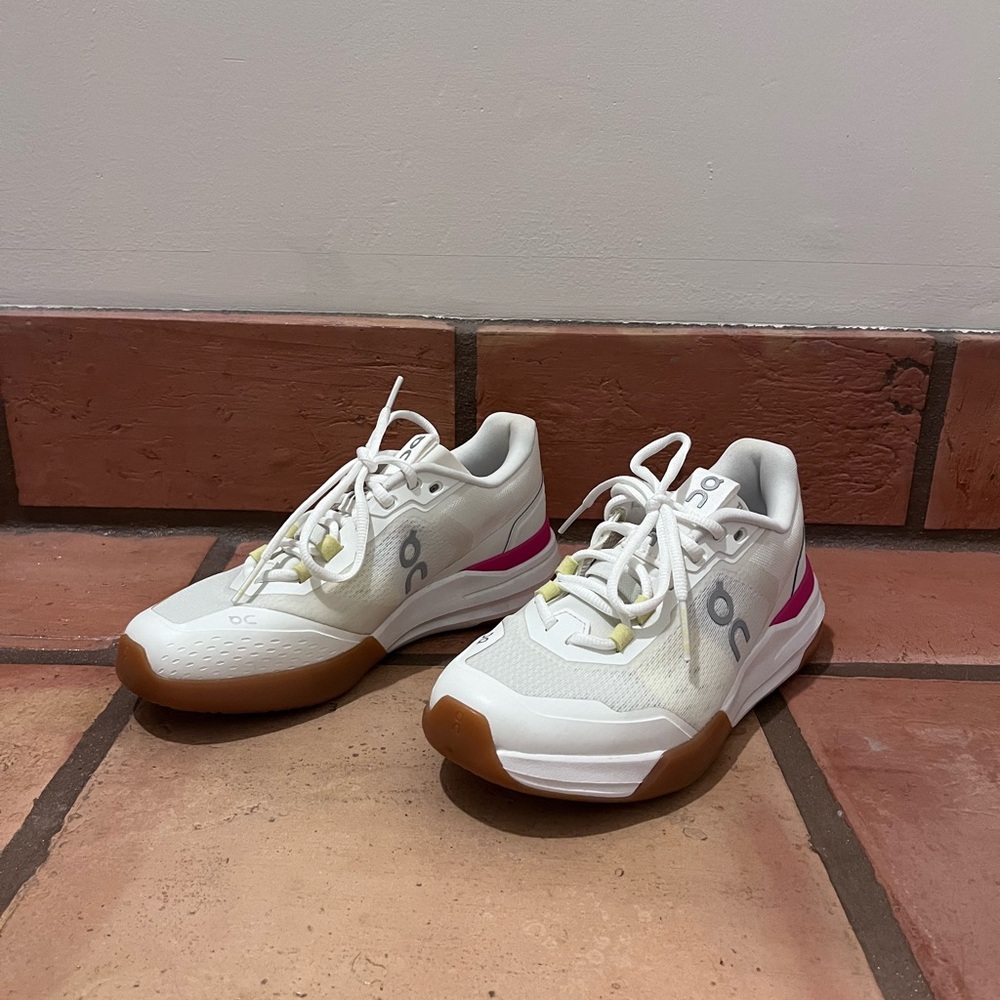 On Running Women's White and Pink Sneakers